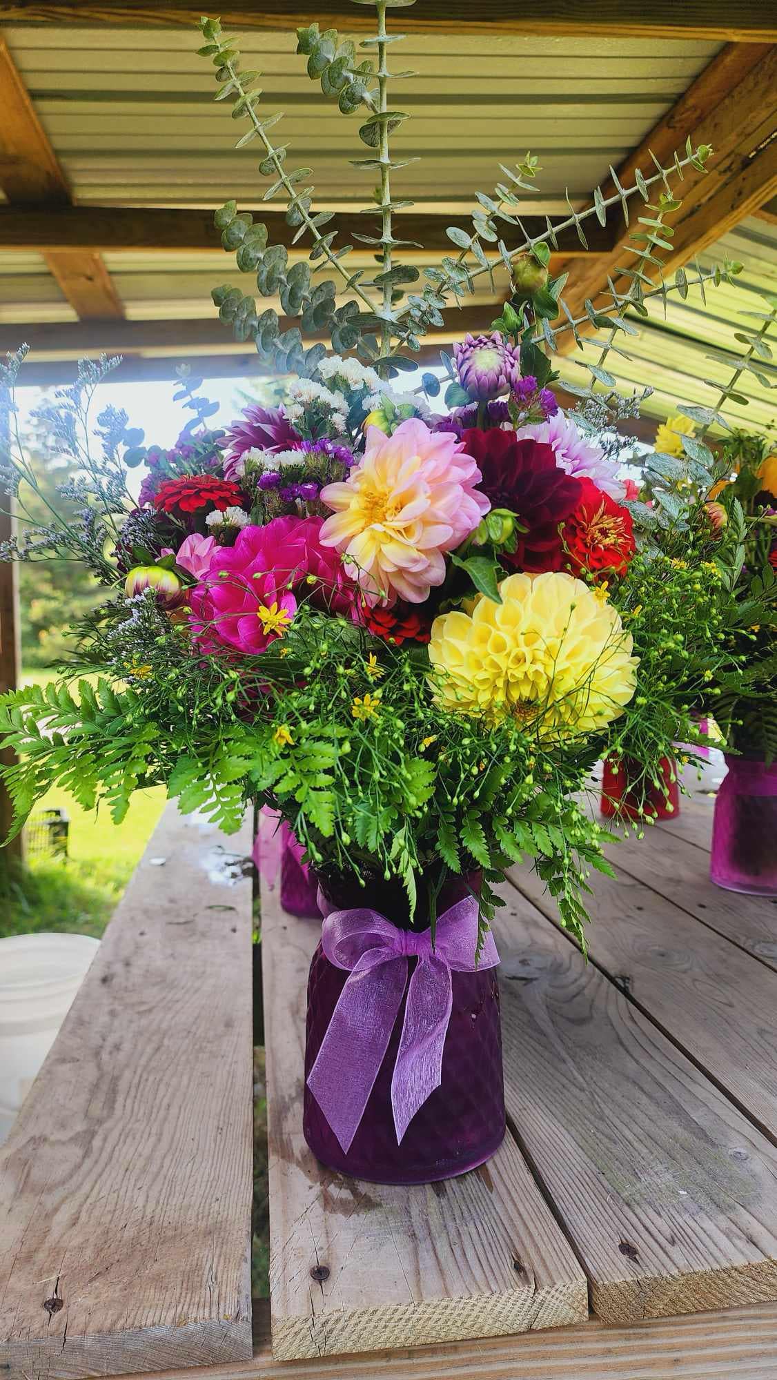DAHLIAS R US
